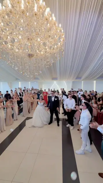 Moment de la o nuntă la Amadeus